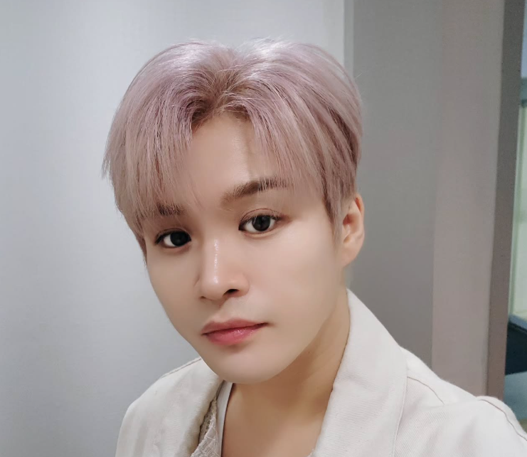 음악방송대기실에서기다리는 김기태