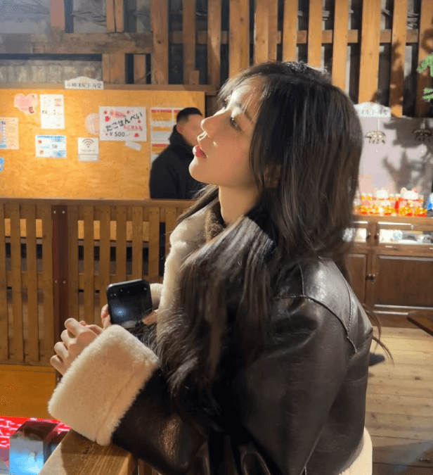 저녁을먹고있는이레