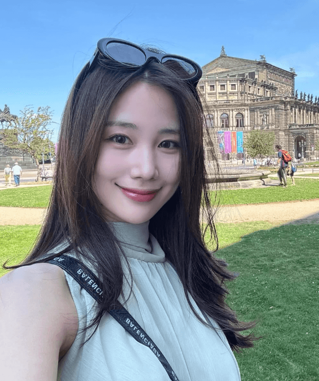 밝게웃고있는김간현아나운서